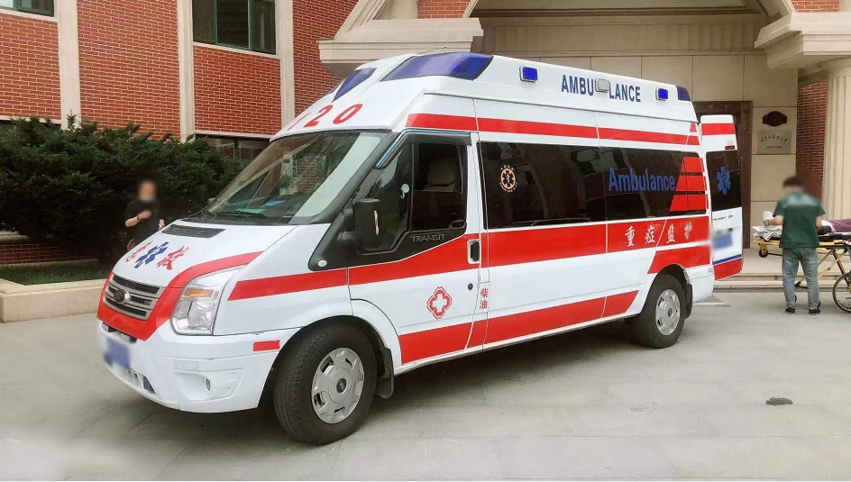 平江县重症监护救护车